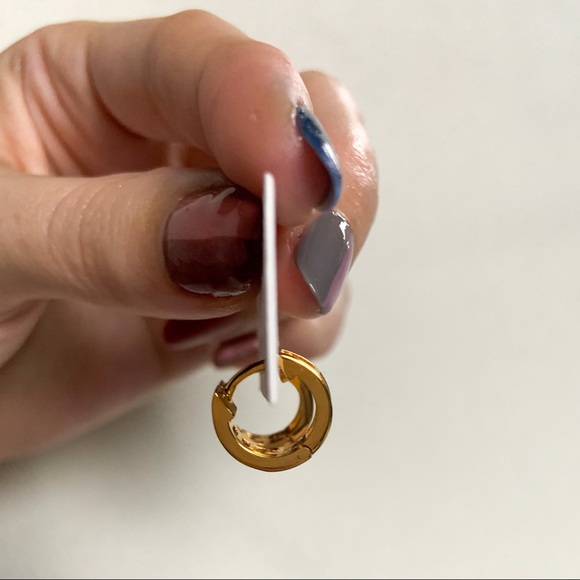 18K Gold Garnet & Amethyst Gemstone Hoop Earrings - Picture 5 of 5